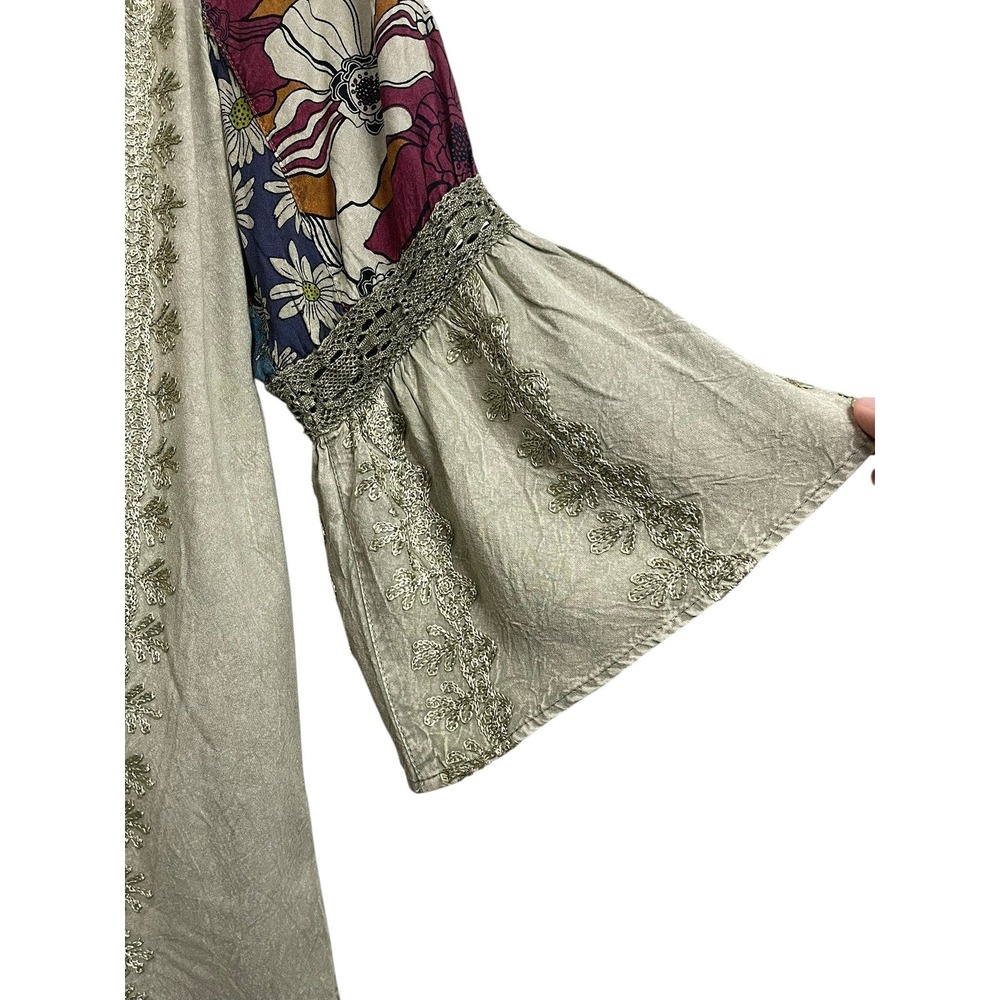 Young Threads Est Med-Large Boho Sage Floral Patchwork Embroidered Bell Sleeve - Picture 11 of 16